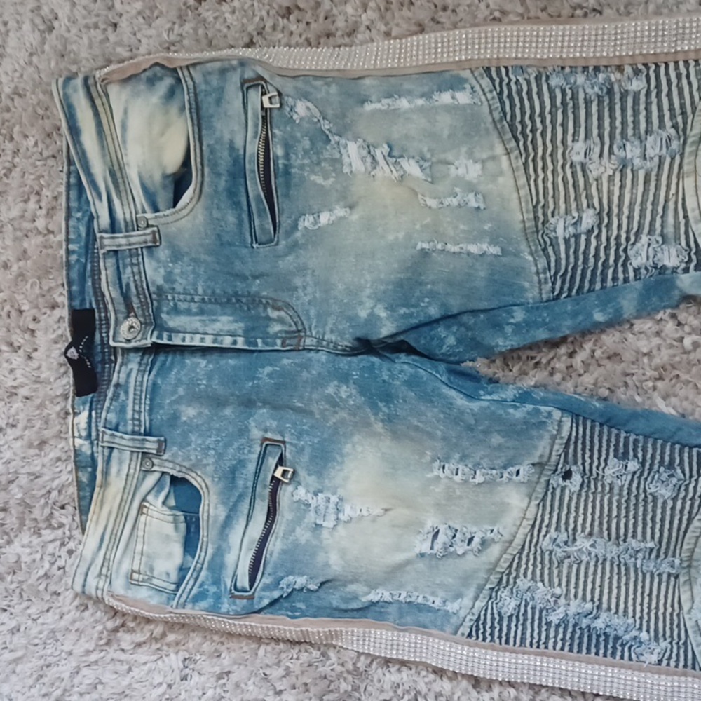 Focus Jeans - Picture 5 of 16